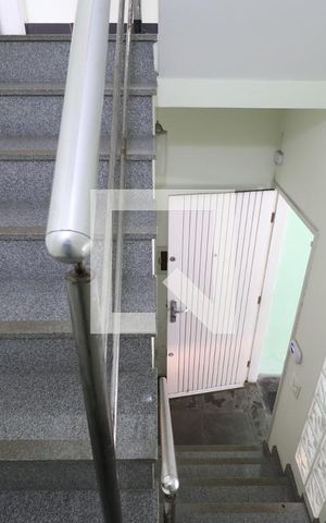 Casa à venda com 250m², 3 quartos e 4 vagasEscada