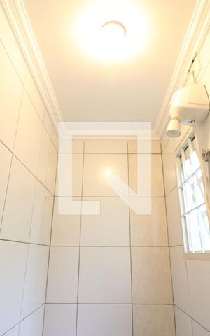 Casa à venda com 250m², 3 quartos e 4 vagasBanheiro de serviço