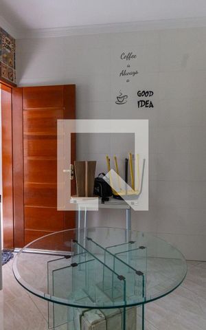 Casa à venda com 160m², 2 quartos e 4 vagas Casa à venda com 160m², 2 quartos e 4 vagasCozinha