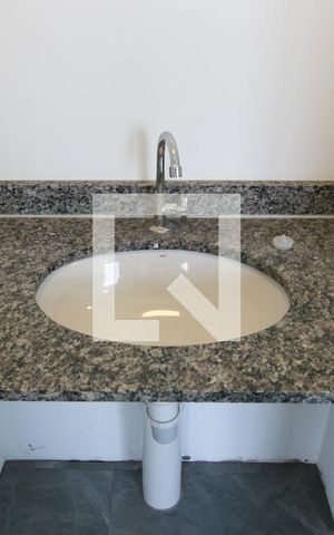 Apartamento à venda com 38m², 2 quartos e sem vaga Apartamento à venda com 38m², 2 quartos e sem vagaLavabo