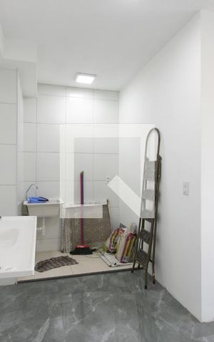 Apartamento à venda com 38m², 2 quartos e sem vaga Apartamento à venda com 38m², 2 quartos e sem vagaCozinha e Área de Serviço