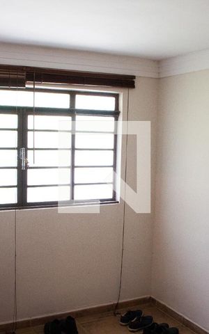Casa à venda com 180m², 3 quartos e 1 vaga Casa à venda com 180m², 3 quartos e 1 vagaSala