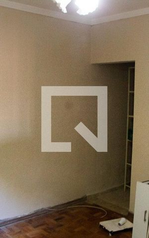 Casa à venda com 180m², 3 quartos e 1 vaga Casa à venda com 180m², 3 quartos e 1 vagaSuíte