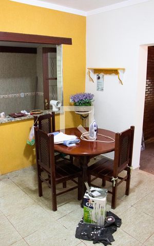 Casa à venda com 180m², 3 quartos e 1 vaga Casa à venda com 180m², 3 quartos e 1 vagaCopa