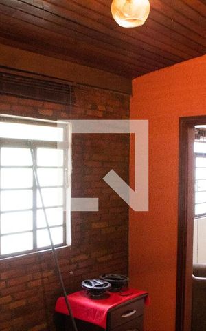 Casa à venda com 180m², 3 quartos e 1 vaga Casa à venda com 180m², 3 quartos e 1 vagaSala