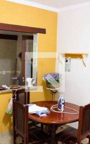 Casa à venda com 180m², 3 quartos e 1 vaga Casa à venda com 180m², 3 quartos e 1 vagaCopa