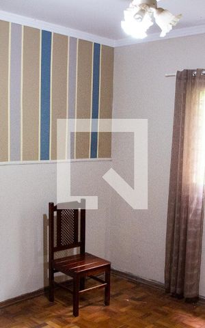 Casa à venda com 180m², 3 quartos e 1 vaga Casa à venda com 180m², 3 quartos e 1 vagaSuíte