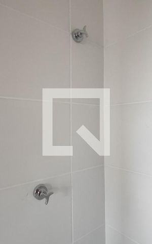 Apartamento à venda com 46m², 2 quartos e 1 vaga Apartamento à venda com 46m², 2 quartos e 1 vagaBanheiro
