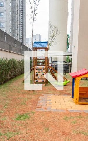 Apartamento à venda com 41m², 2 quartos e sem vaga Apartamento à venda com 41m², 2 quartos e sem vagaÁrea Comum - Playground