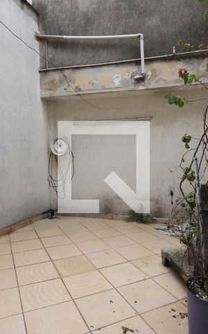 Casa para alugar com 200m², 4 quartos e 1 vagaQuintal
