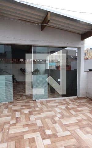 Casa para alugar com 200m², 4 quartos e 1 vagaSalão/Solário