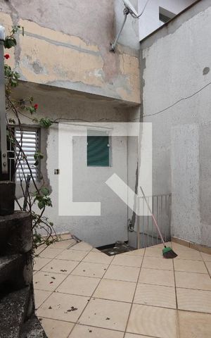 Casa para alugar com 200m², 4 quartos e 1 vagaQuintal