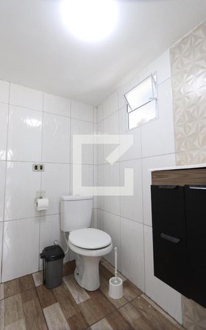 Casa para alugar com 200m², 4 quartos e 1 vagaBanheiro do Salão