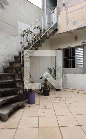 Casa para alugar com 200m², 4 quartos e 1 vagaQuintal