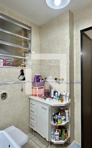 Apartamento à venda com 73m², 2 quartos e 1 vaga Apartamento à venda com 73m², 2 quartos e 1 vagaBanheiro