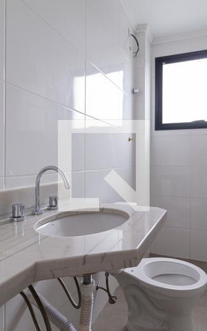 Apartamento à venda com 82m², 2 quartos e 2 vagas Apartamento à venda com 82m², 2 quartos e 2 vagasBanheiro