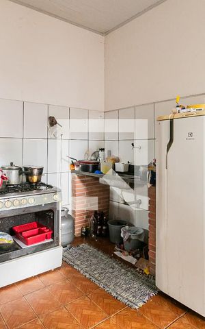 Casa à venda com 450m², 2 quartos e sem vaga Casa à venda com 450m², 2 quartos e sem vagaCozinha