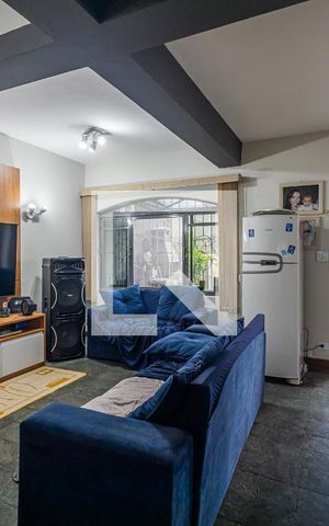 Casa à venda com 200m², 2 quartos e 1 vaga Casa à venda com 200m², 2 quartos e 1 vagaSala