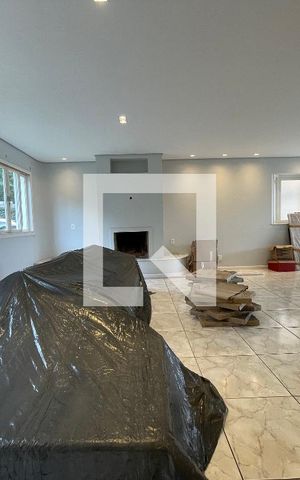 Casa de condomínio para alugar com 300m², 5 quartos e 4 vagas Casa de condomínio para alugar com 300m², 5 quartos e 4 vagasSala