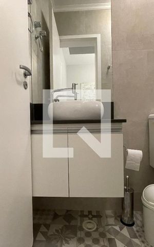 Casa de condomínio para alugar com 300m², 5 quartos e 4 vagas Casa de condomínio para alugar com 300m², 5 quartos e 4 vagasbanheiro da suíte 5