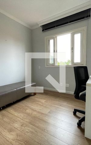 Casa de condomínio para alugar com 300m², 5 quartos e 4 vagas Casa de condomínio para alugar com 300m², 5 quartos e 4 vagasSuíte 2