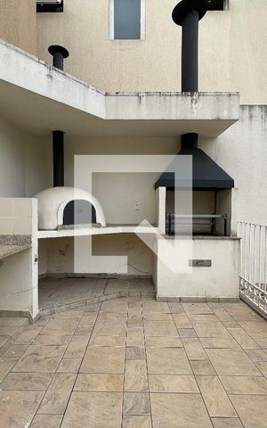 Casa de condomínio para alugar com 300m², 5 quartos e 4 vagas Casa de condomínio para alugar com 300m², 5 quartos e 4 vagasÁrea comum - Churrasqueira