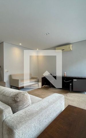 Casa de condomínio para alugar com 300m², 5 quartos e 4 vagas Casa de condomínio para alugar com 300m², 5 quartos e 4 vagasSala