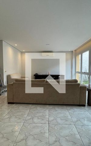 Casa de condomínio para alugar com 300m², 5 quartos e 4 vagas Casa de condomínio para alugar com 300m², 5 quartos e 4 vagasSala