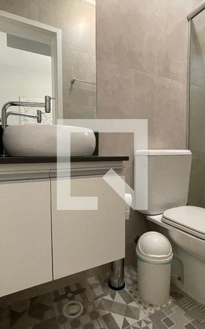 Casa de condomínio para alugar com 300m², 5 quartos e 4 vagas Casa de condomínio para alugar com 300m², 5 quartos e 4 vagasbanheiro da suíte 5