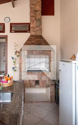 Casa à venda com 352m², 4 quartos e 4 vagasEspaço Gourmet