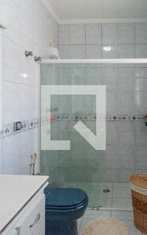 Casa à venda com 352m², 4 quartos e 4 vagasBanheiro da Suíte 3