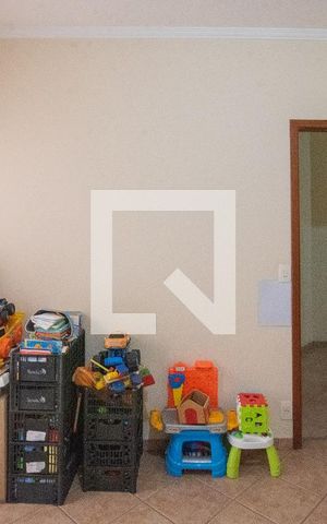 Casa à venda com 352m², 4 quartos e 4 vagasSala de TV