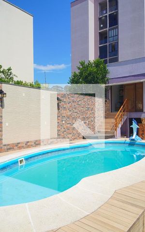 Casa à venda com 408m², 4 quartos e 3 vagasPiscina