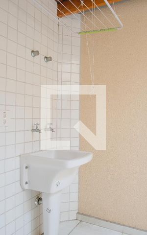 Casa de condomínio à venda com 107m², 3 quartos e 2 vagasÁrea de Serviço