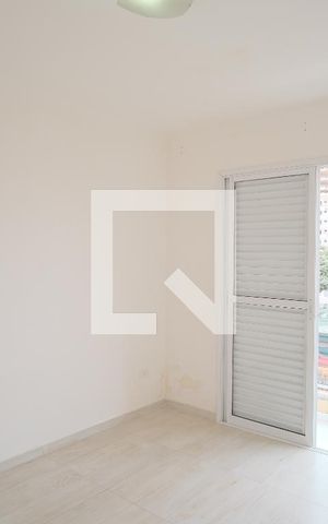 Casa de condomínio à venda com 107m², 3 quartos e 2 vagasSuíte 1