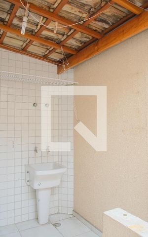 Casa de condomínio à venda com 107m², 3 quartos e 2 vagasÁrea de Serviço