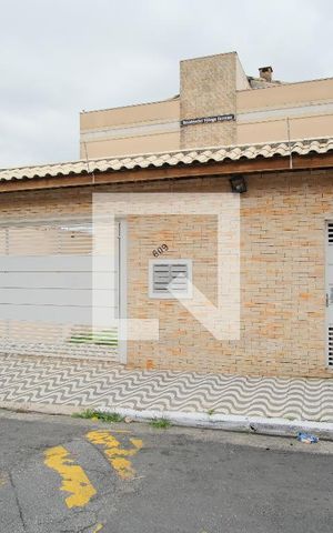 Casa de condomínio à venda com 107m², 3 quartos e 2 vagasFachada