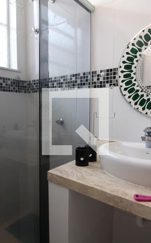 Casa à venda com 224m², 4 quartos e 3 vagasQuarto 2 - Banheiro da Suíte