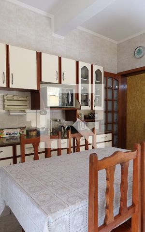 Casa à venda com 200m², 3 quartos e 2 vagasCozinha