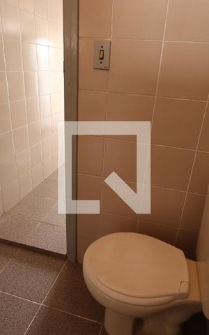 Casa à venda com 200m², 3 quartos e 2 vagasBanheiro de serviço