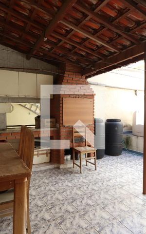 Casa à venda com 200m², 3 quartos e 2 vagasQuintal