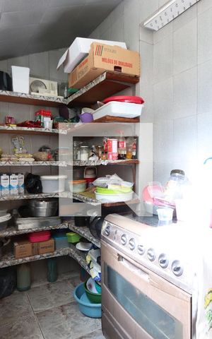 Casa à venda com 200m², 3 quartos e 2 vagasDespensa