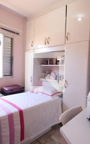 Casa à venda com 200m², 3 quartos e 2 vagasQuarto 3