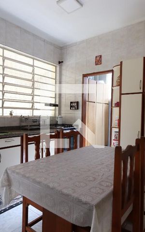 Casa à venda com 200m², 3 quartos e 2 vagasCozinha