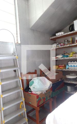 Casa à venda com 200m², 3 quartos e 2 vagasDespensa