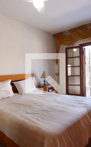 Casa à venda com 200m², 3 quartos e 2 vagasQuarto 1