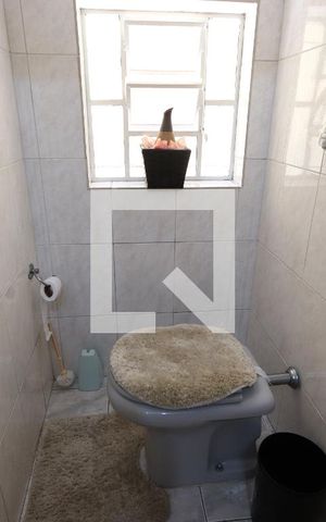 Casa à venda com 200m², 3 quartos e 2 vagasLavabo
