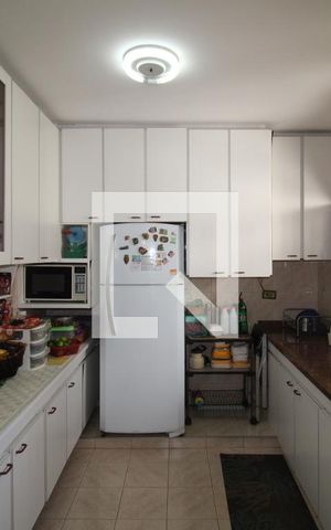 Casa para alugar com 260m², 5 quartos e 8 vagasCozinha