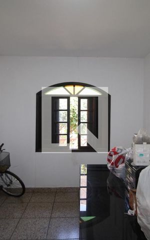 Casa para alugar com 260m², 5 quartos e 8 vagasEdícula - Quarto 1