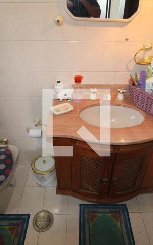 Casa para alugar com 260m², 5 quartos e 8 vagasQuarto 2 - Banheiro
